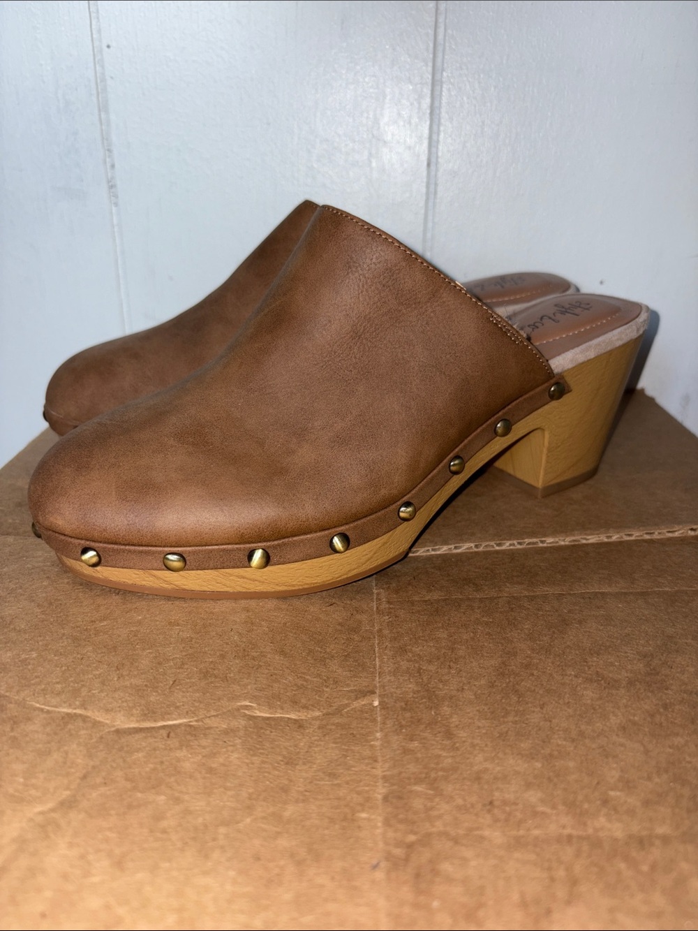 Women’s Tan Style&Co Clog Heels size 8.5M